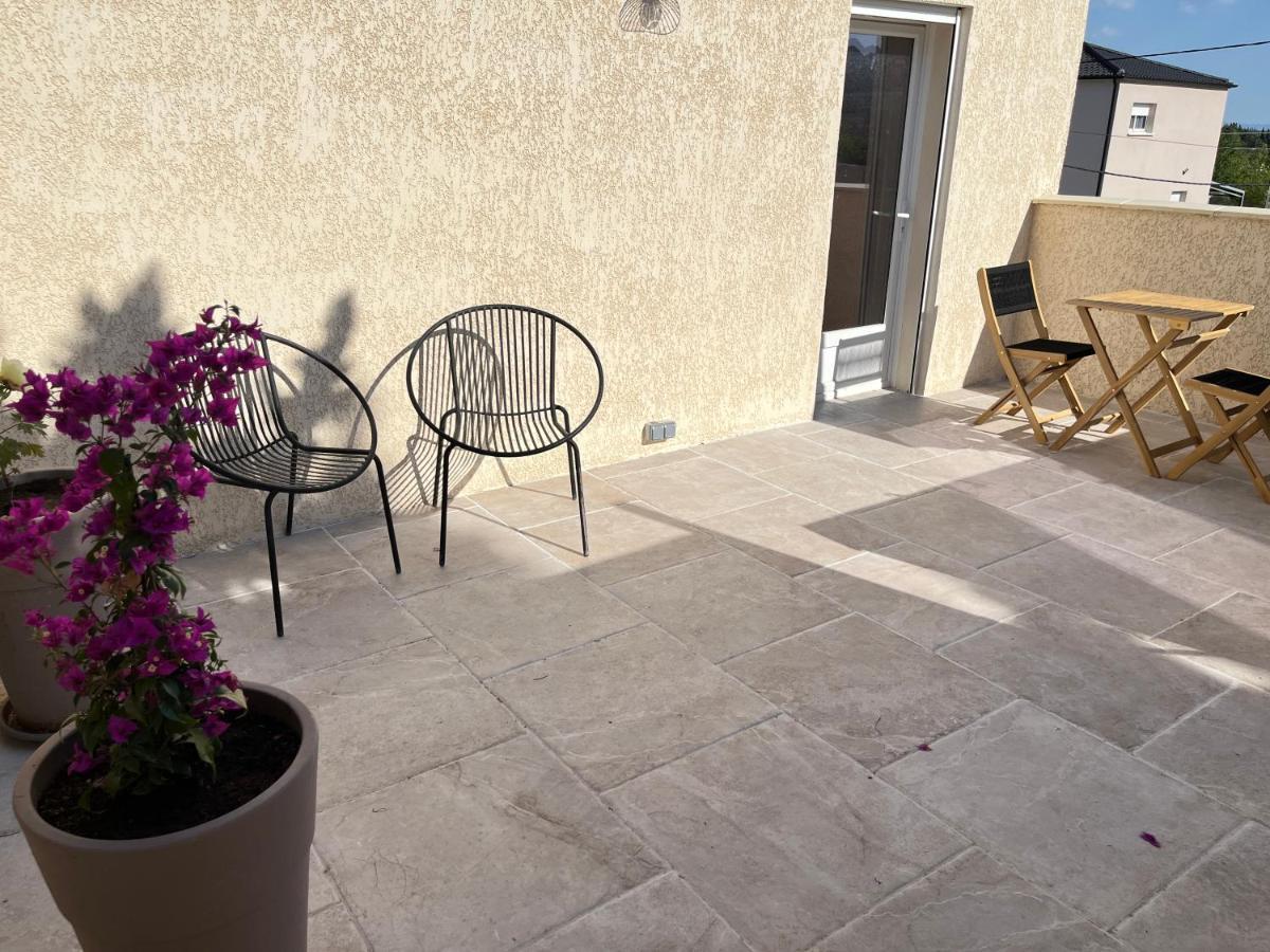 Terrasse Avec Vue Degagee 3km Avignon Vakantiehuis *